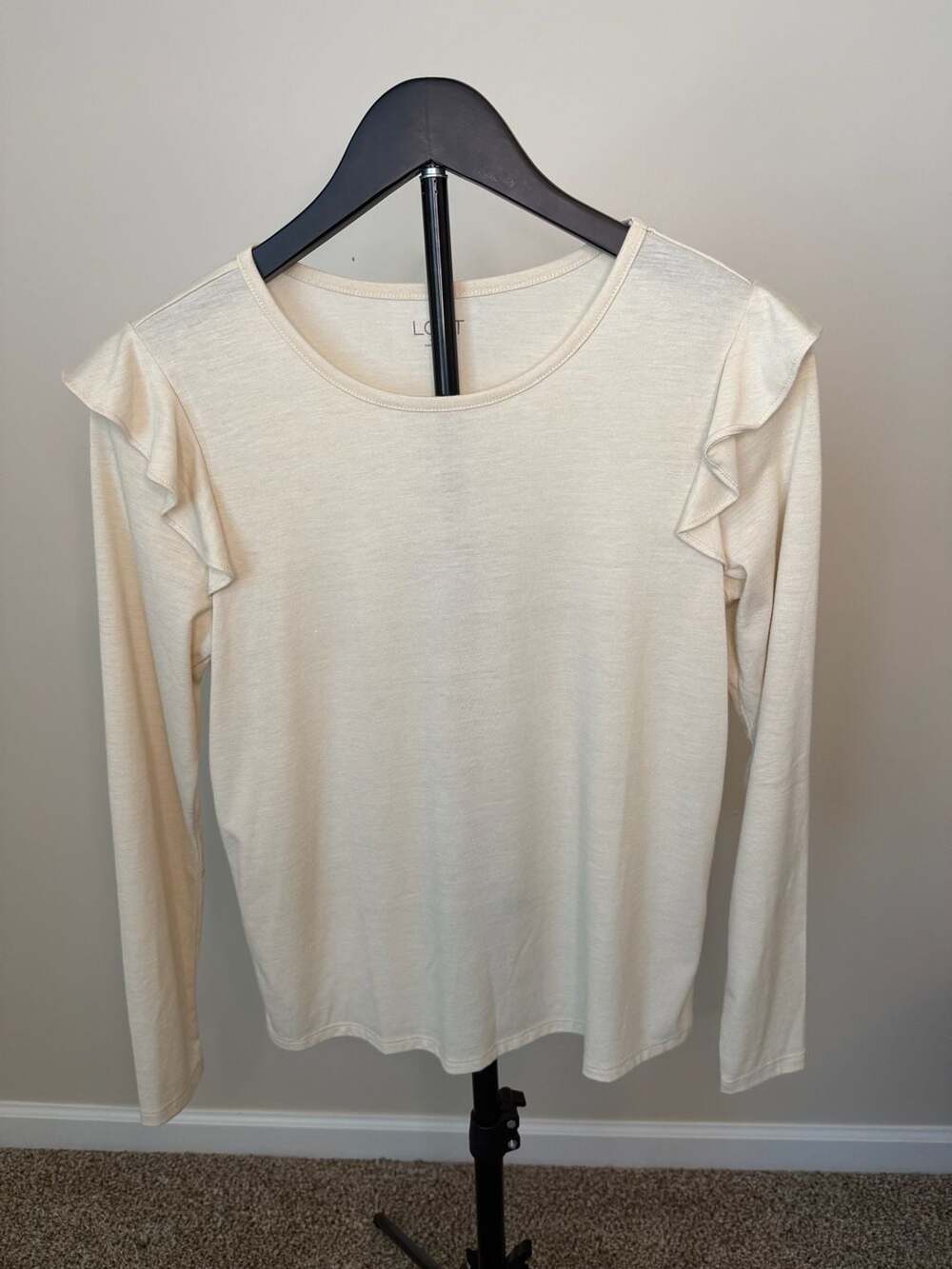 LOFT‎ Cream Ruffle Shoulder Long Sleeve Top, Size XS